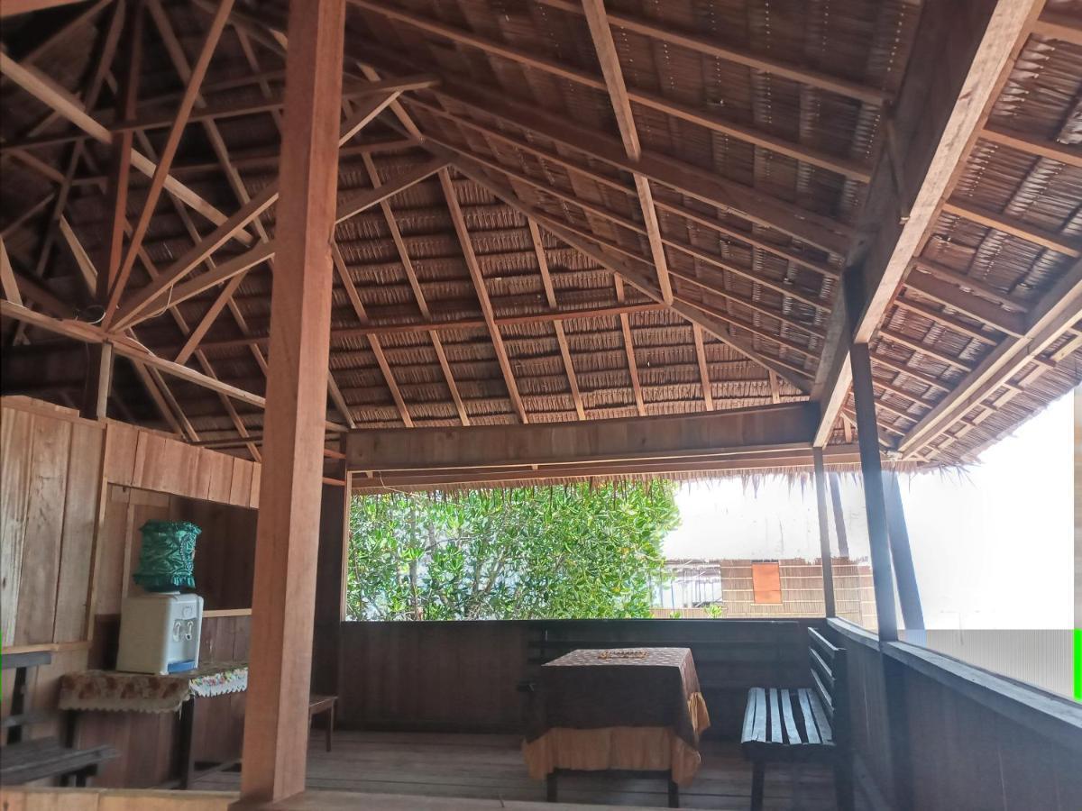 Aburahman Homestay Raja Ampat Besir Luaran gambar