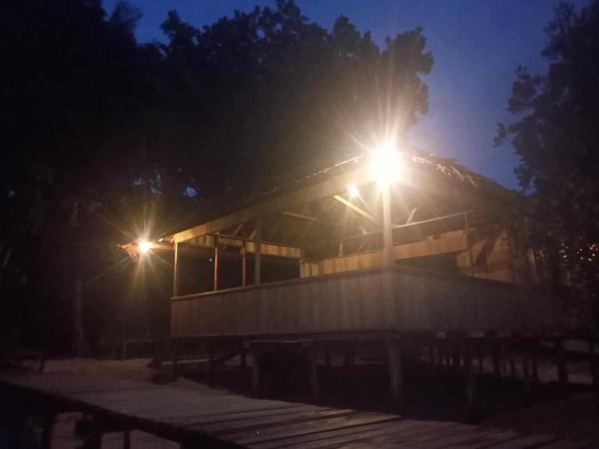 Aburahman Homestay Raja Ampat Besir Luaran gambar