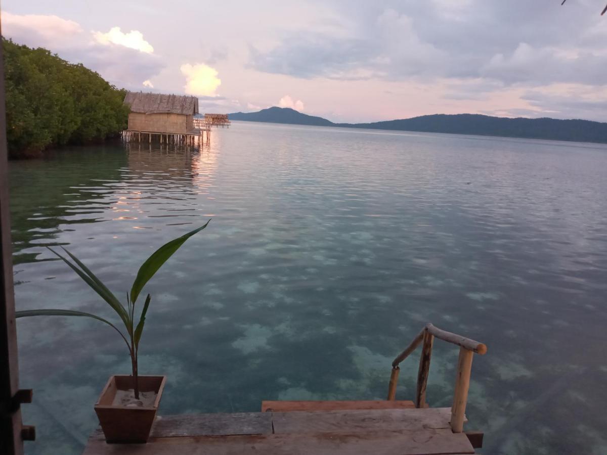 Aburahman Homestay Raja Ampat Besir Luaran gambar