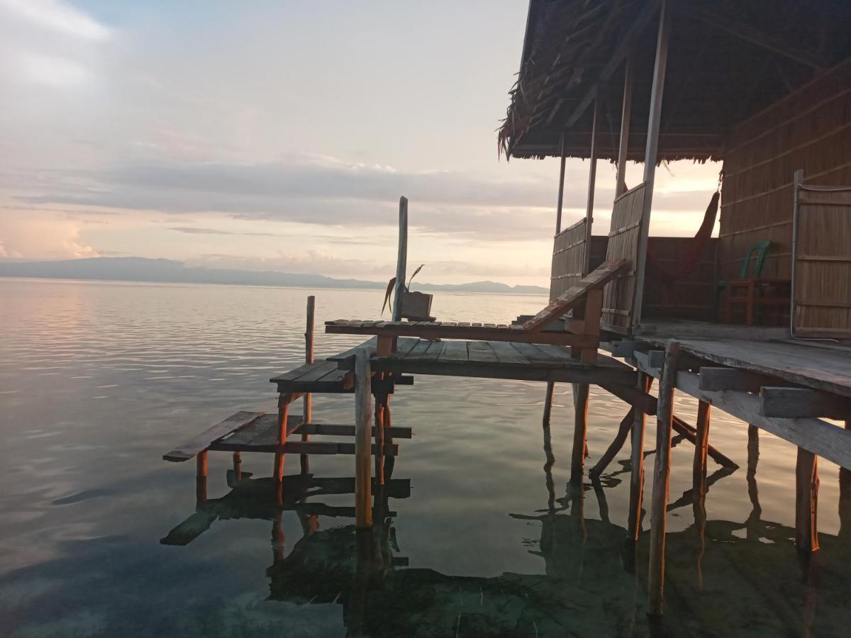 Aburahman Homestay Raja Ampat Besir Luaran gambar