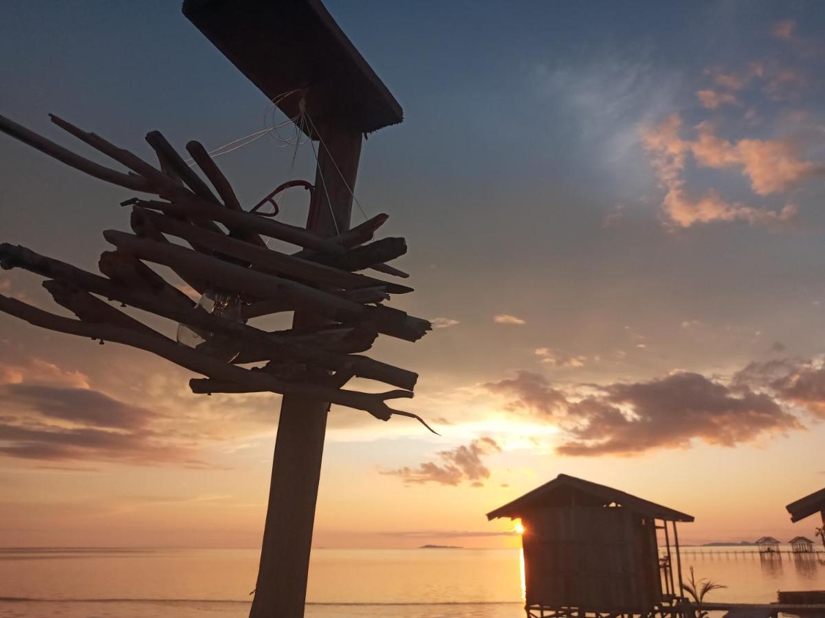 Aburahman Homestay Raja Ampat Besir Luaran gambar