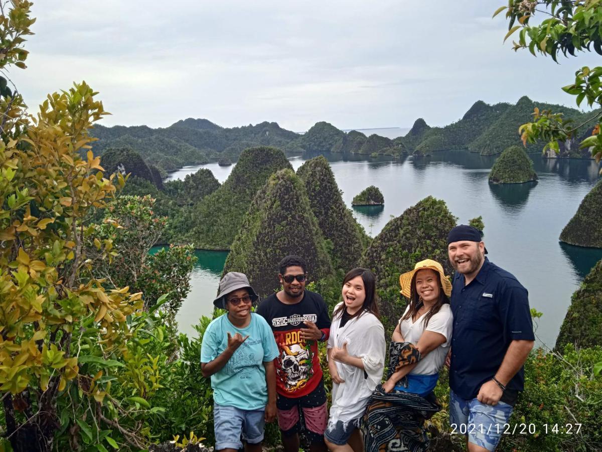 Aburahman Homestay Raja Ampat Besir Luaran gambar