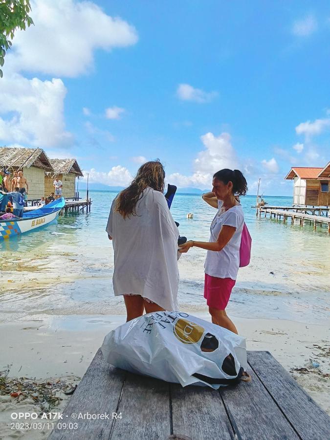 Aburahman Homestay Raja Ampat Besir Luaran gambar